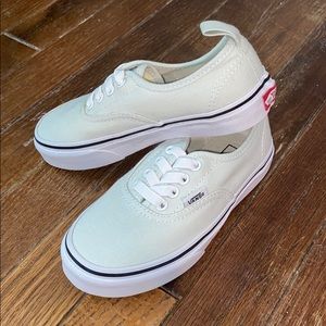 NWOT Vans Elastic Lace Slip On